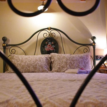 Casa De Ajala - B&B De Charme In Antica Dimora Totalmente Ristrutturata E Dotata Di Tutti I Confort Bagni Privati Spazio Living Patio Esterno Ambienti Climatizzati Degustazioni Prodotti Locali Làconi Exteriér fotografie