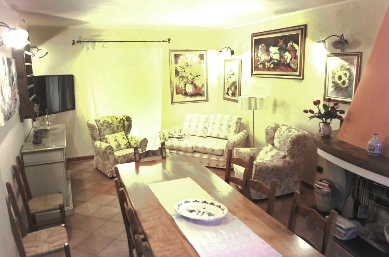 Casa De Ajala - B&B De Charme In Antica Dimora Totalmente Ristrutturata E Dotata Di Tutti I Confort Bagni Privati Spazio Living Patio Esterno Ambienti Climatizzati Degustazioni Prodotti Locali Làconi Exteriér fotografie