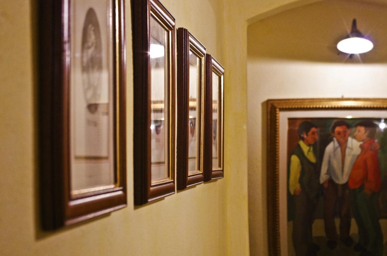 Casa De Ajala - B&B De Charme In Antica Dimora Totalmente Ristrutturata E Dotata Di Tutti I Confort Bagni Privati Spazio Living Patio Esterno Ambienti Climatizzati Degustazioni Prodotti Locali Làconi Exteriér fotografie