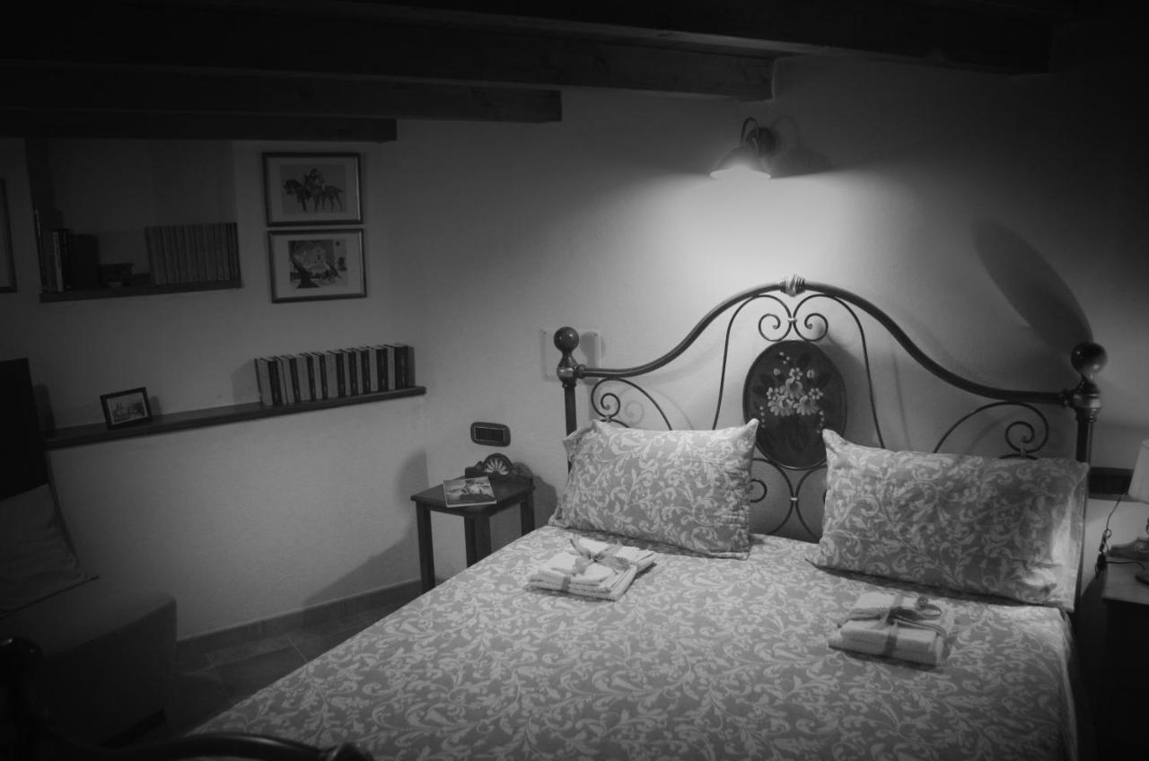 Casa De Ajala - B&B De Charme In Antica Dimora Totalmente Ristrutturata E Dotata Di Tutti I Confort Bagni Privati Spazio Living Patio Esterno Ambienti Climatizzati Degustazioni Prodotti Locali Làconi Exteriér fotografie