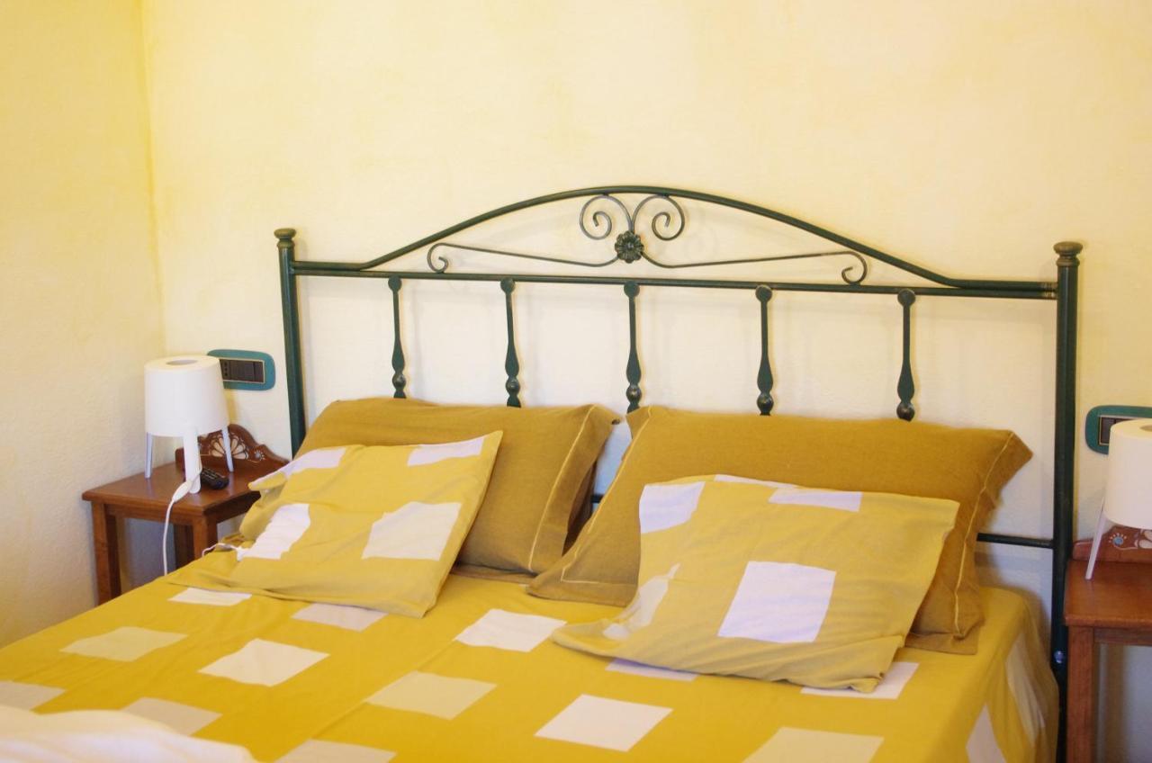 Casa De Ajala - B&B De Charme In Antica Dimora Totalmente Ristrutturata E Dotata Di Tutti I Confort Bagni Privati Spazio Living Patio Esterno Ambienti Climatizzati Degustazioni Prodotti Locali Làconi Exteriér fotografie