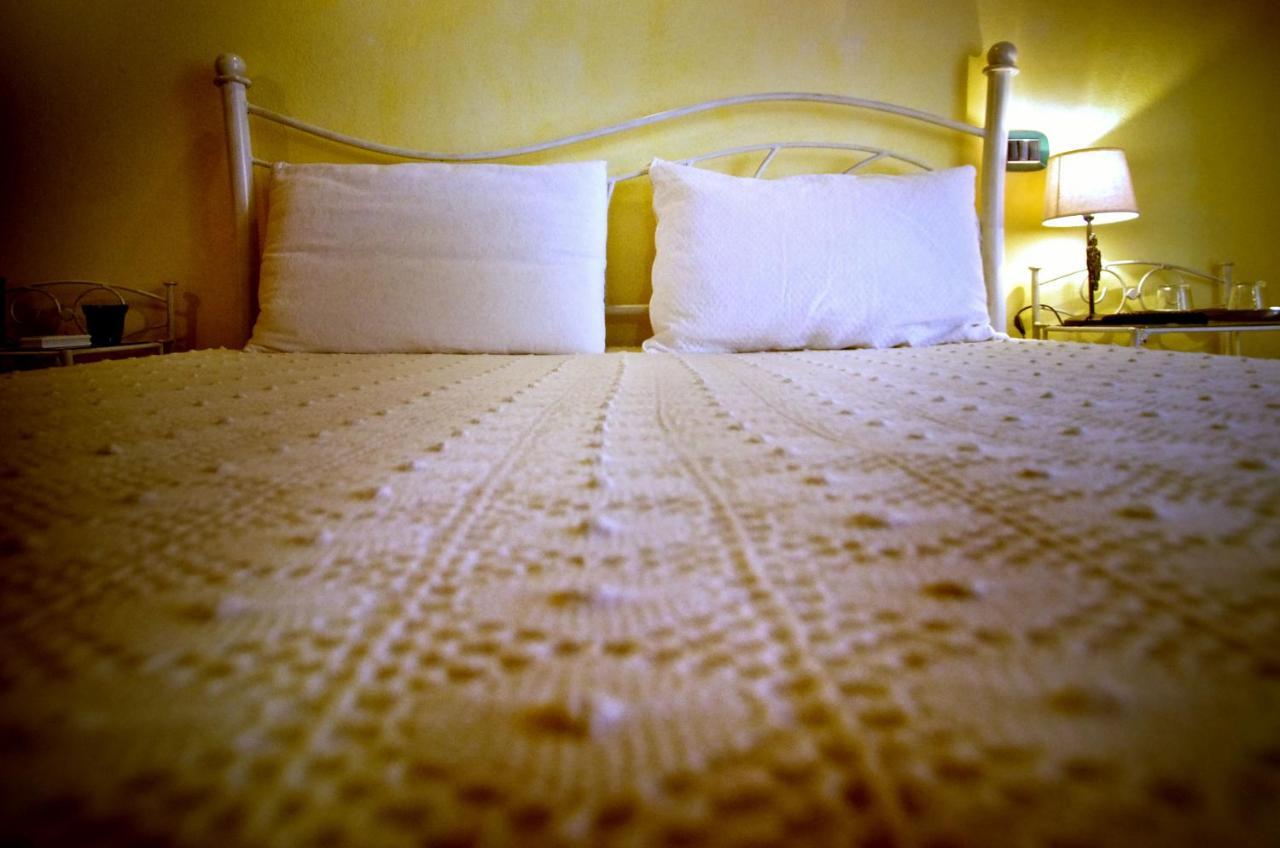 Casa De Ajala - B&B De Charme In Antica Dimora Totalmente Ristrutturata E Dotata Di Tutti I Confort Bagni Privati Spazio Living Patio Esterno Ambienti Climatizzati Degustazioni Prodotti Locali Làconi Exteriér fotografie